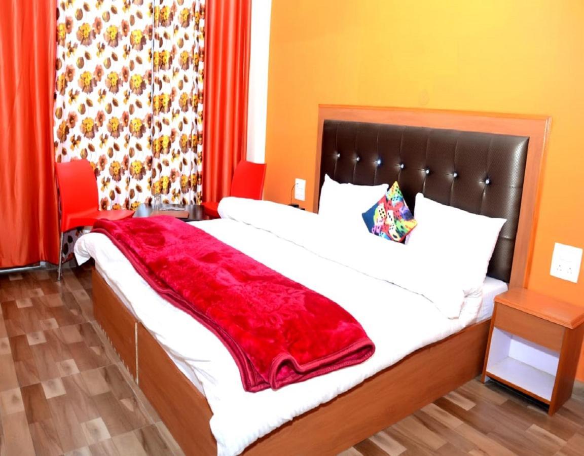 Stayapart - Hotel Bagsu Sarovar Dharamshala Exterior photo